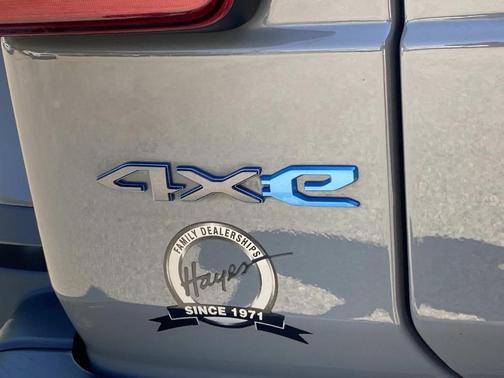 Sting Gray Clearcoat 2023 Jeep Wrangler 4xe Rubicon