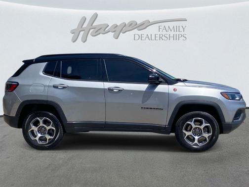 Billet Silver Metallic Clearcoat 2022 Jeep Compass Trailhawk