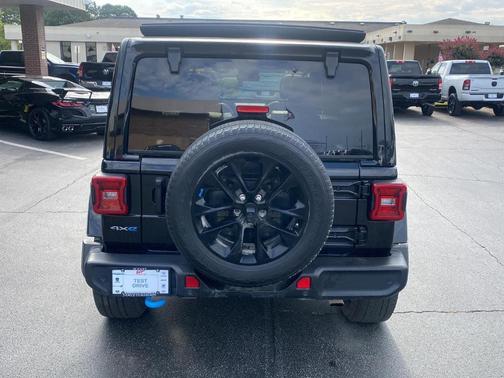 2022 Jeep Wrangler Unlimited 4xe Sahara
