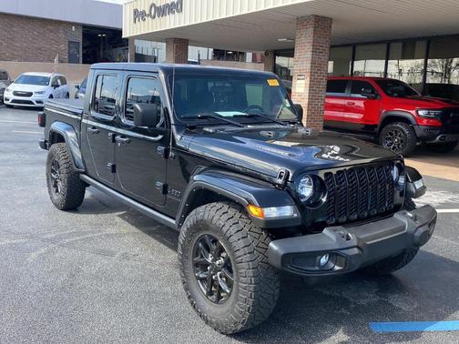 2022 Jeep Gladiator Sport