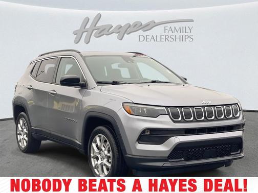 2022 Jeep Compass Latitude Lux