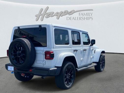 Bright White Clearcoat 2023 Jeep Wrangler 4xe Sahara
