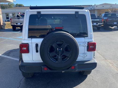 2022 Jeep Wrangler Unlimited Sport