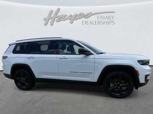 2022 Jeep Grand Cherokee L Laredo