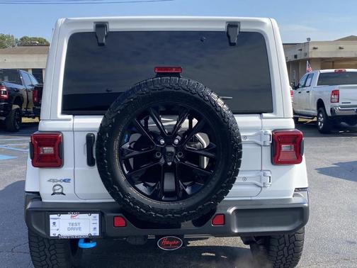 2023 Jeep Wrangler 4xe Sahara