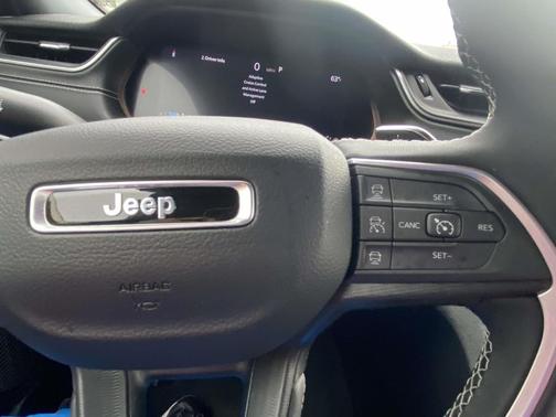 2024 Jeep Grand Cherokee Laredo X