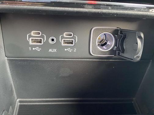Diamond Black 2025 Jeep Grand Cherokee Laredo