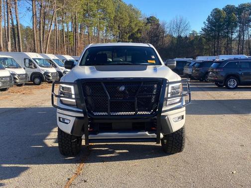 2023 Nissan Titan PRO-4X