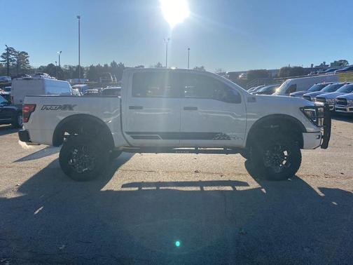 2023 Nissan Titan PRO-4X