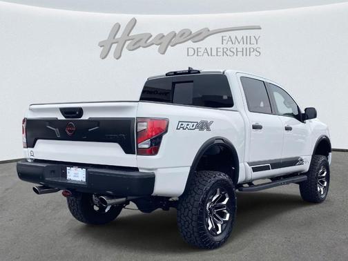 2023 Nissan Titan PRO-4X