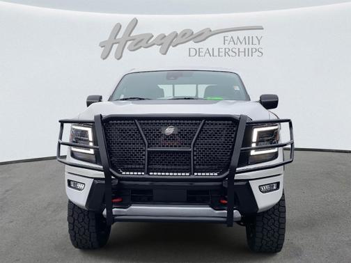 2023 Nissan Titan PRO-4X