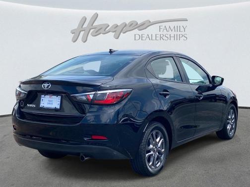 Stealth 2020 Toyota Yaris Sedan LE