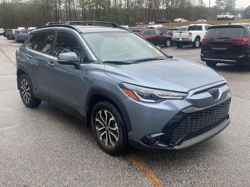 2024 Toyota Corolla Cross Hybrid SE