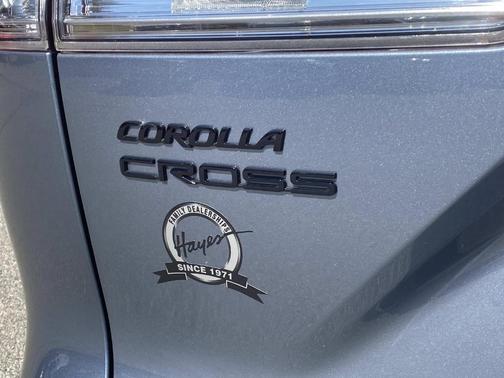 2024 Toyota Corolla Cross Hybrid SE
