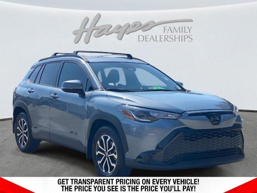 CELESTITE 2024 Toyota Corolla Cross Hybrid SE