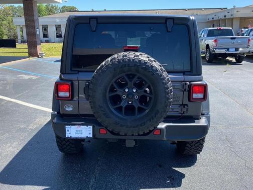 Granite Crystal Clearcoat Metallic 2025 Jeep Wrangler Sport