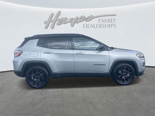 2023 Jeep Compass Altitude