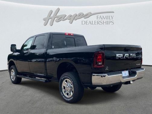 Diamond Black 2026 RAM 2500 Tradesman