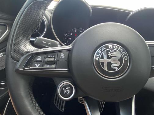2022 Alfa Romeo Giulia Ti