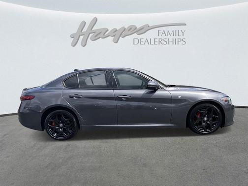 2022 Alfa Romeo Giulia Ti
