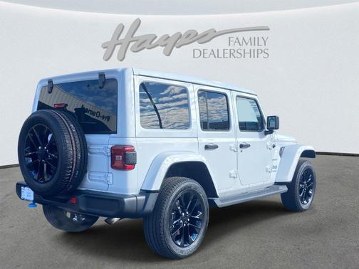 2022 Jeep Wrangler Unlimited 4xe Sahara