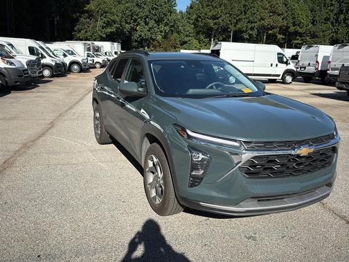 2025 Chevrolet Trax LT