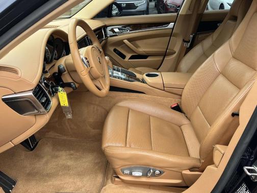 2014 Porsche Panamera 4S