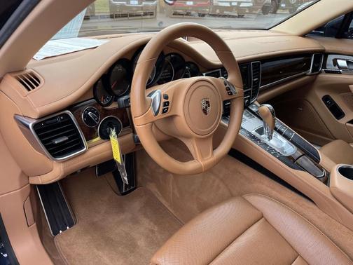 2014 Porsche Panamera 4S