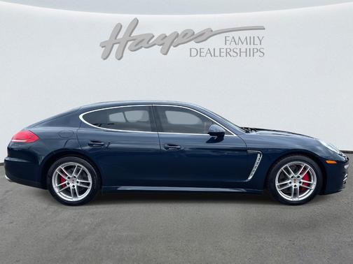 2014 Porsche Panamera 4S