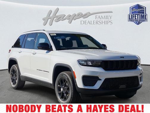 2025 Jeep Grand Cherokee Laredo