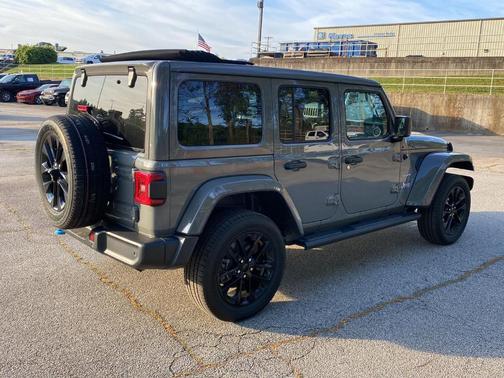 Sting Gray Clearcoat 2023 Jeep Wrangler 4xe Sahara