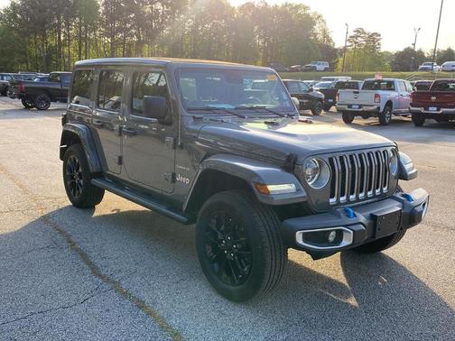Sting Gray Clearcoat 2023 Jeep Wrangler 4xe Sahara