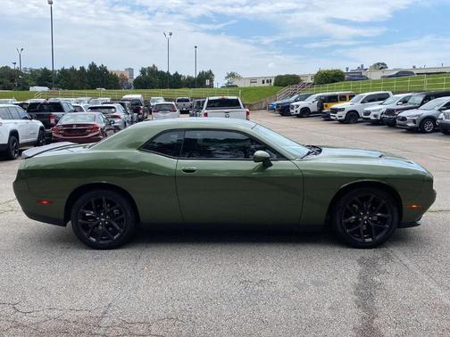 2021 Dodge Challenger SXT