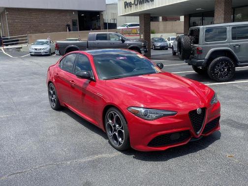 2022 Alfa Romeo Giulia Veloce