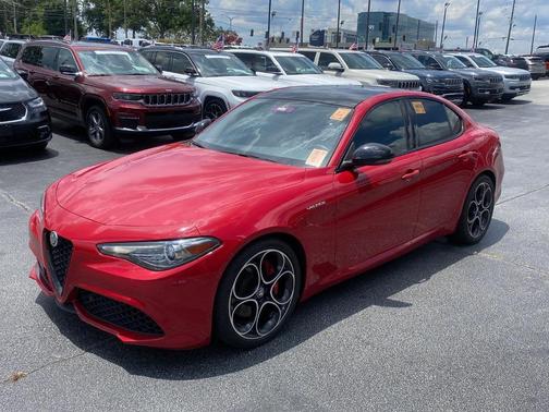 2022 Alfa Romeo Giulia Veloce