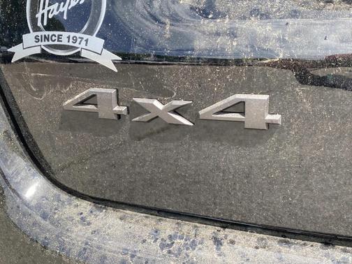 Diamond Black 2026 Jeep Compass Latitude