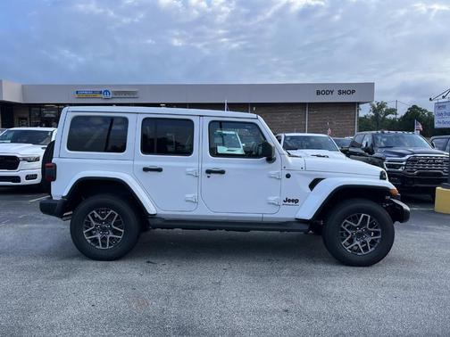 2025 Jeep Wrangler Sahara