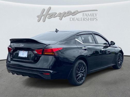 Black 2023 Nissan Altima 2.5 S