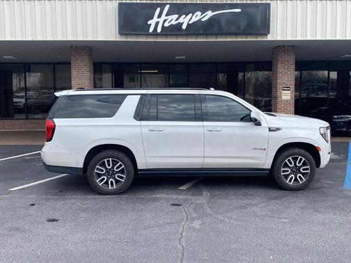 2021 GMC Yukon XL AT4