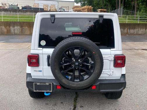 2022 Jeep Wrangler Unlimited 4xe Sahara