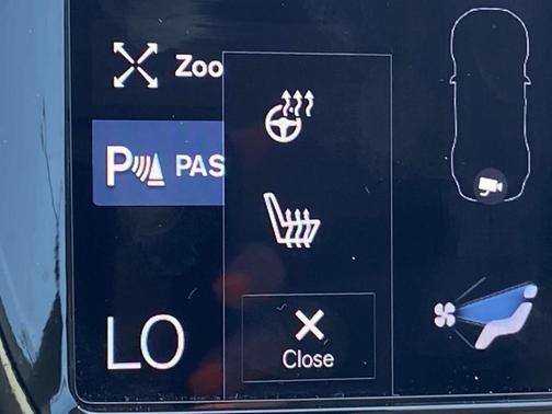 2022 Volvo XC90 T5 Momentum 7 Passenger