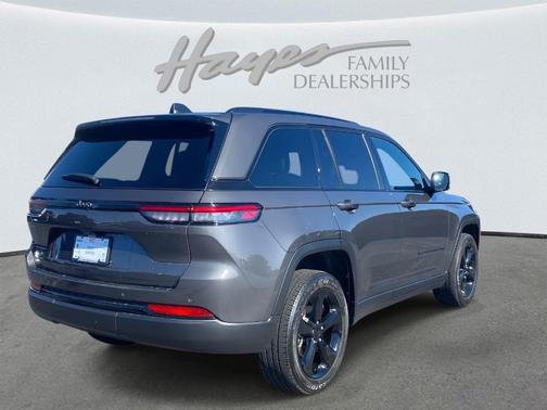 2024 Jeep Grand Cherokee Laredo