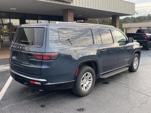 2024 Jeep Wagoneer L Base