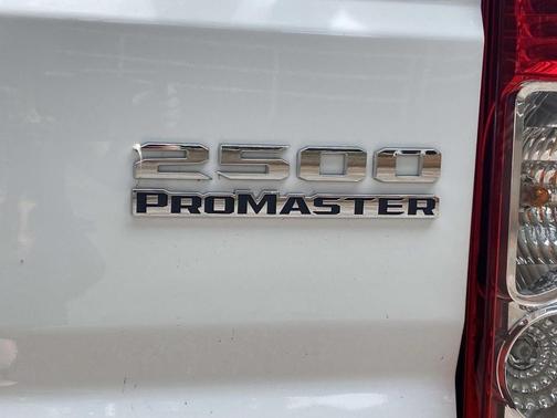 Bright White Clearcoat 2024 RAM ProMaster 2500 High Roof