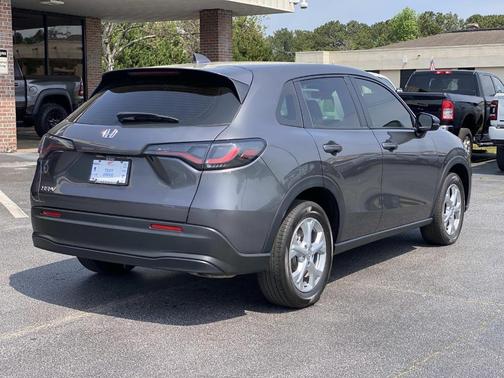 Modern Steel Metallic 2024 Honda HR-V LX