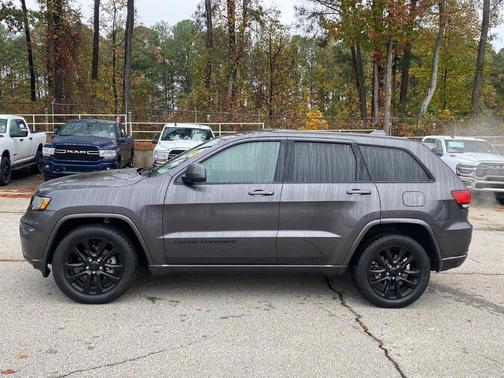2017 Jeep Grand Cherokee Altitude
