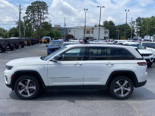 2023 Jeep Grand Cherokee 4xe Base