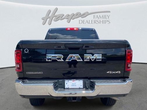 Diamond Black 2026 RAM 2500 Big Horn