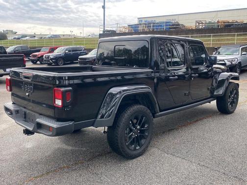 2024 Jeep Gladiator Nighthawk