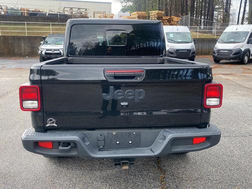 2024 Jeep Gladiator Nighthawk